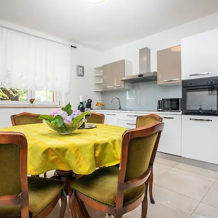 Vila Knez Gata