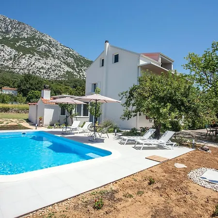 Villa Knez