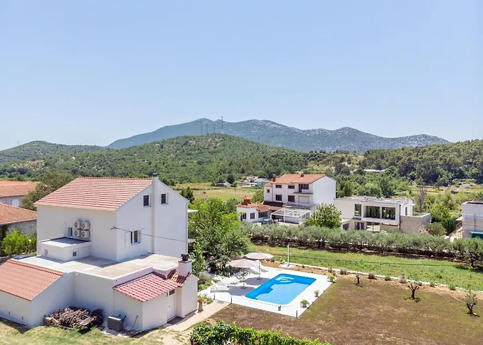 Villa Knez *
