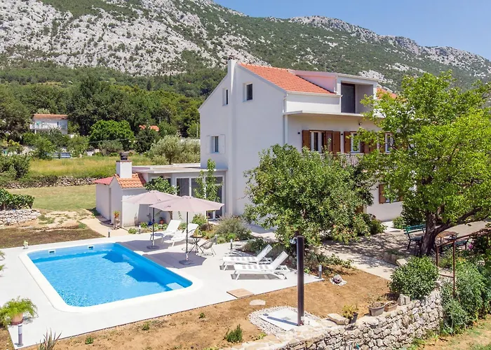 Knez Villa *